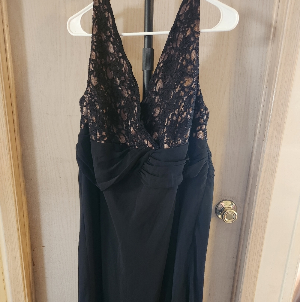 Jessica Howard Black Lace Dress